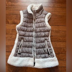 Calvin Klein Performance Sherpa vest size small